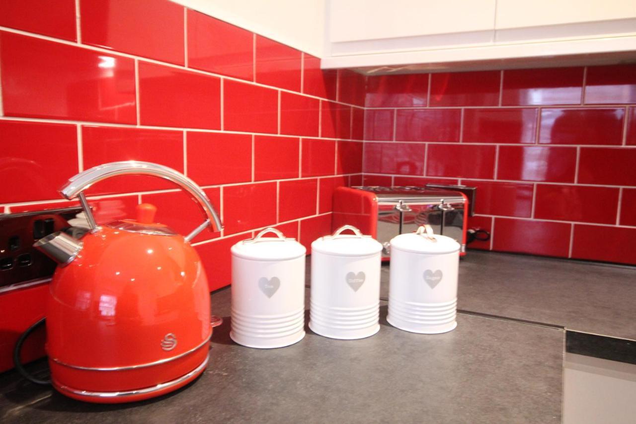 Media Manor - Fully Refurbished In 2022 - Large 6 Bedrooms, 3 Bathrooms Plus Media Games Room Blackpool Esterno foto