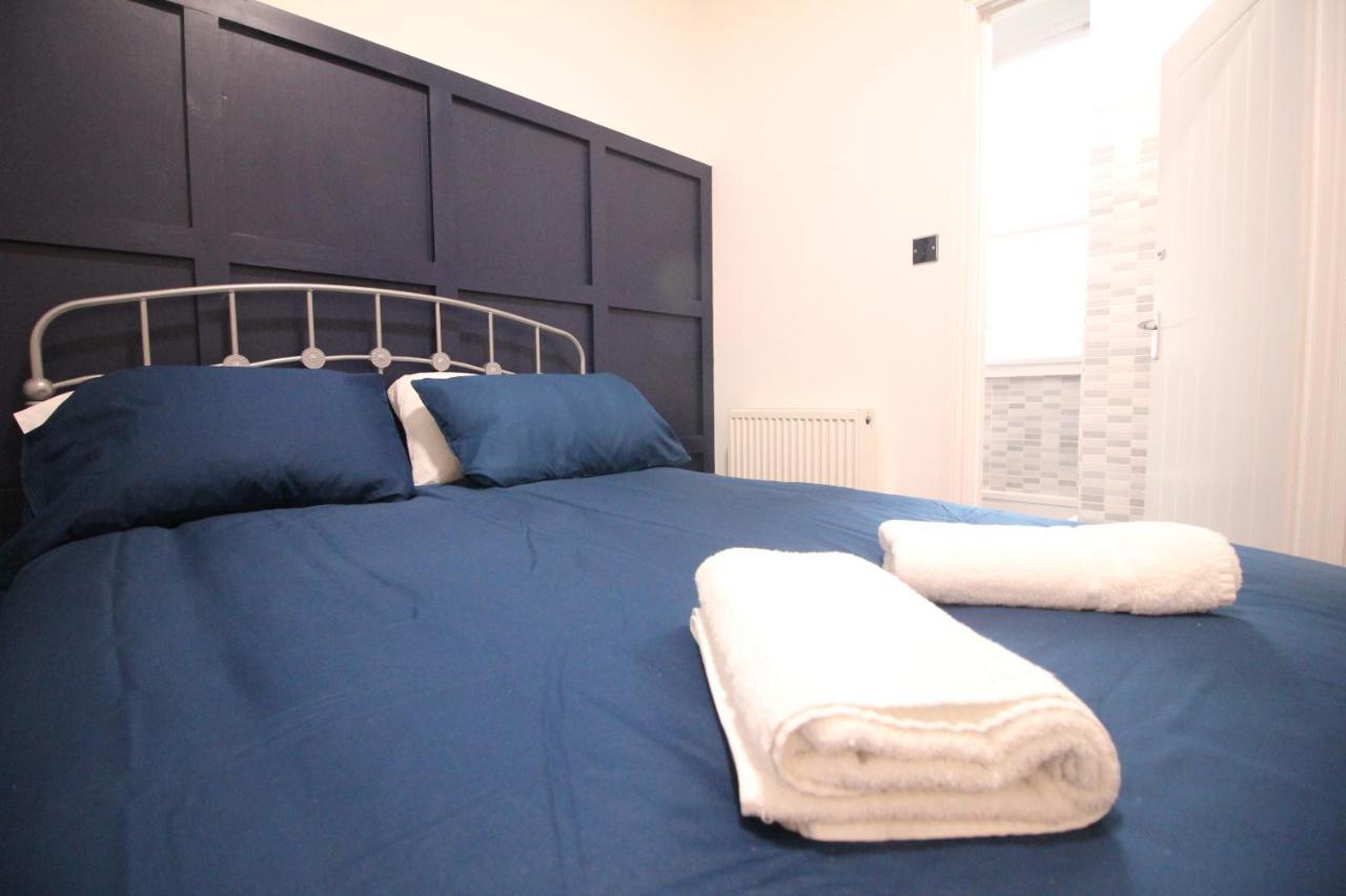 Media Manor - Fully Refurbished In 2022 - Large 6 Bedrooms, 3 Bathrooms Plus Media Games Room Blackpool Esterno foto